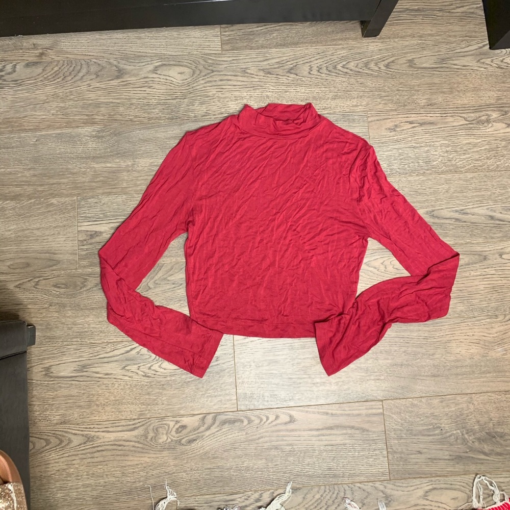 love culture crop top - Picture 2 of 8